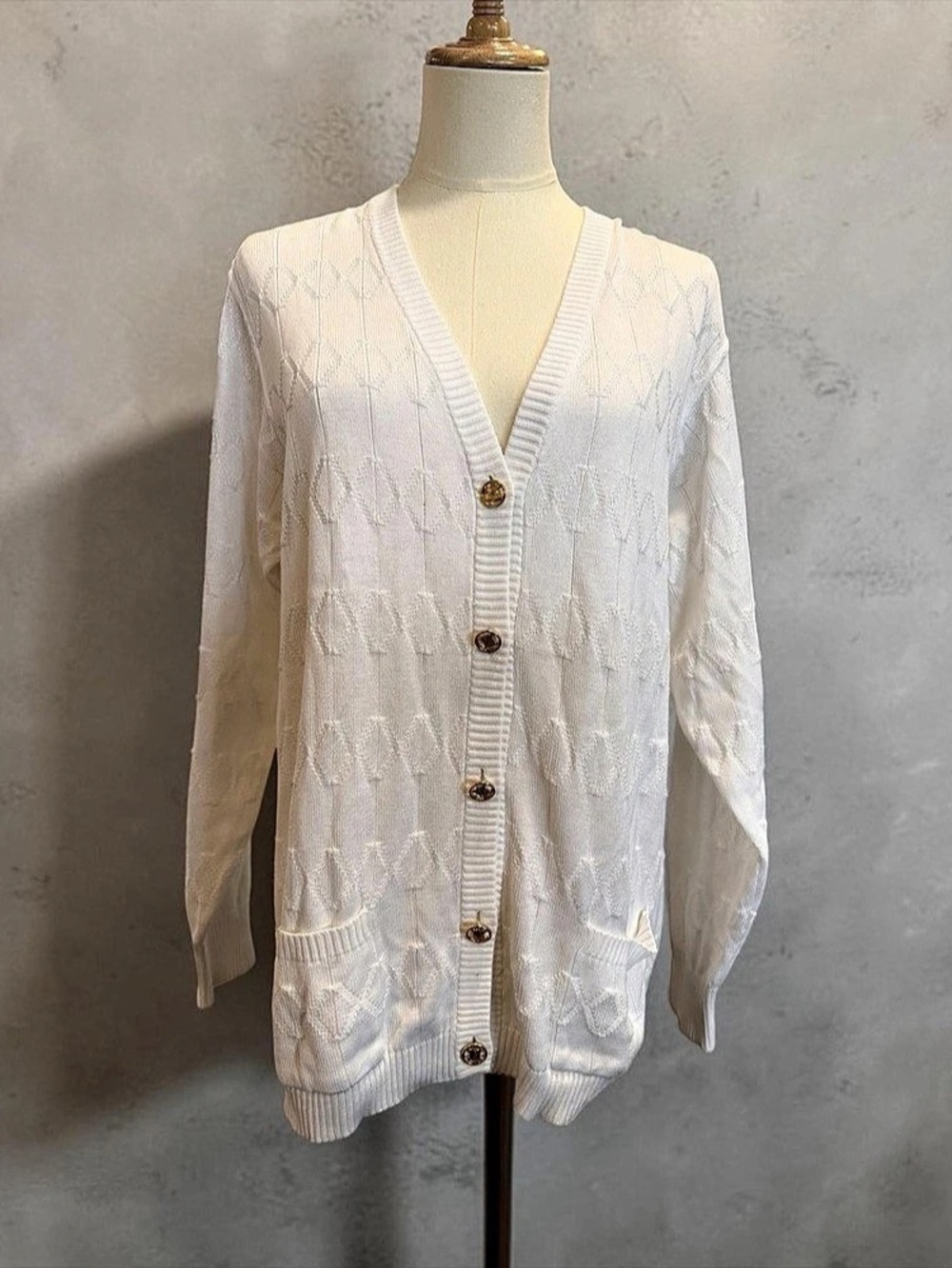 Celine V-Neck Cardigan in White Size 40 Like New